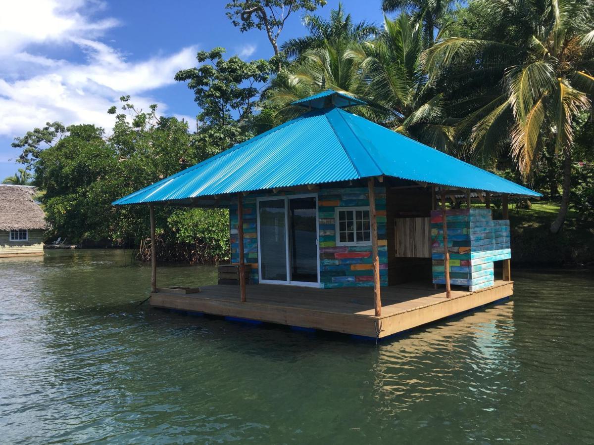 El Toucan Loco Floating Lodges Tierra Oscura Kültér fotó