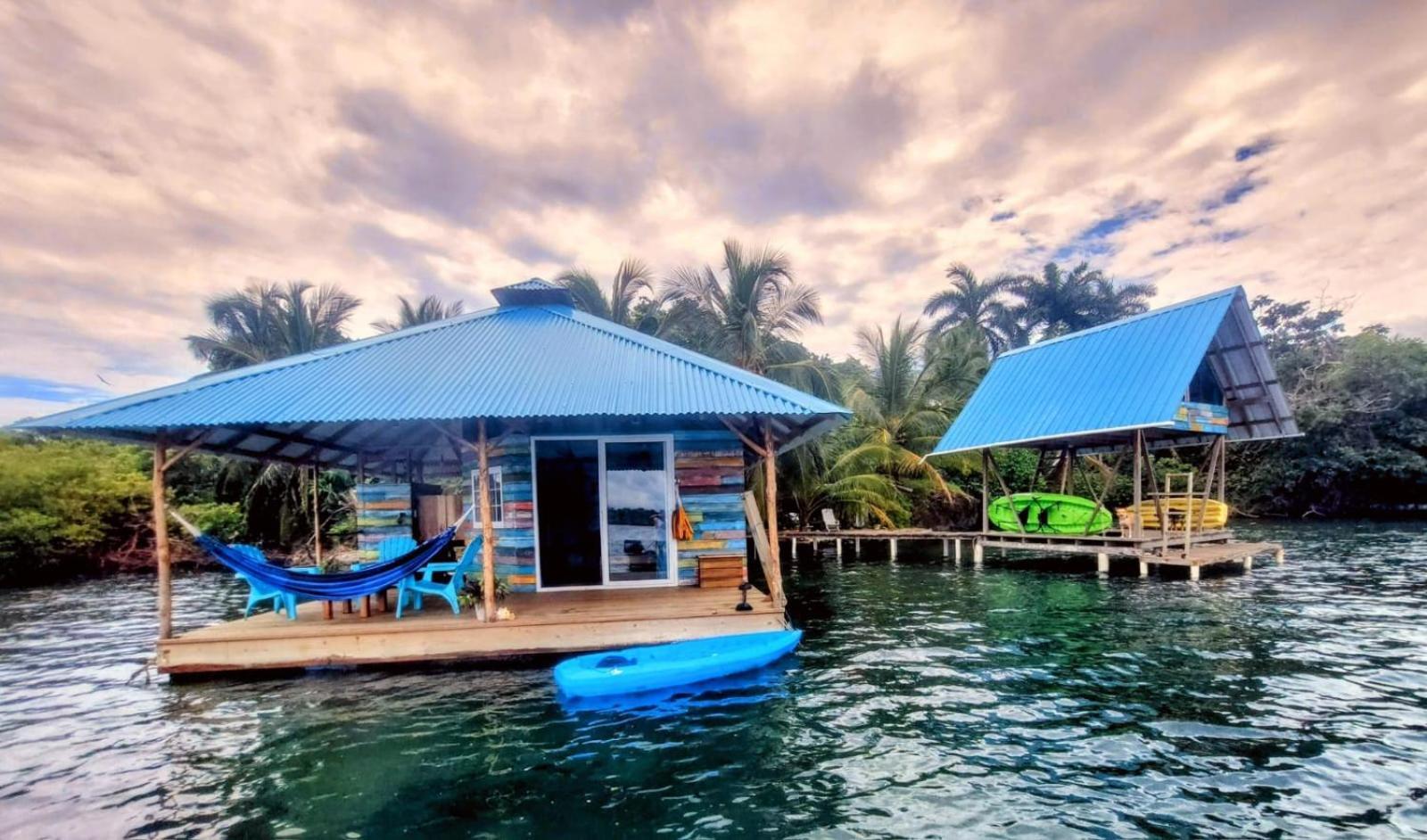 El Toucan Loco Floating Lodges Tierra Oscura Kültér fotó